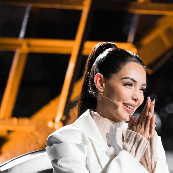 Exclusif - Nabilla Benattia - Enregistrement de l'émission "La Chanson secrète 10" au 1er étage de la Tour Eiffel à Paris, diffusée le 22 janvier 2022 sur TF1 © Tiziano Da Silva / Bestimage