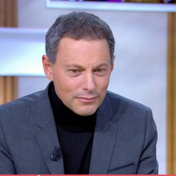 Marc-Olivier Fogiel, directeur général de BFM TV, réagit dans C à Vous à l'échange tendu entre Apolline de Malherbe et Gérald Darmanin ce mardi 8 février
