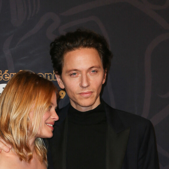 Mélanie Thierry et son compagnon le chanteur Raphaël (Raphaël Haroche) - Photocall de la 44ème cérémonie des César à la salle Pleyel à Paris. Le 22 février 2019 © Borde-Jacovides / Bestimage