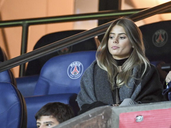 Carol Cabrino, la femme de Marquinhos - People assistent à la clôture de la 12ème journée de Ligue 1 qui opposait le Paris Saint Germain au Stade Rennais ( victoire 4-0 du PSG ) , à Paris au Parc des Princes le 6 novembre 2016. © Pierre Perusseau/Bestimage