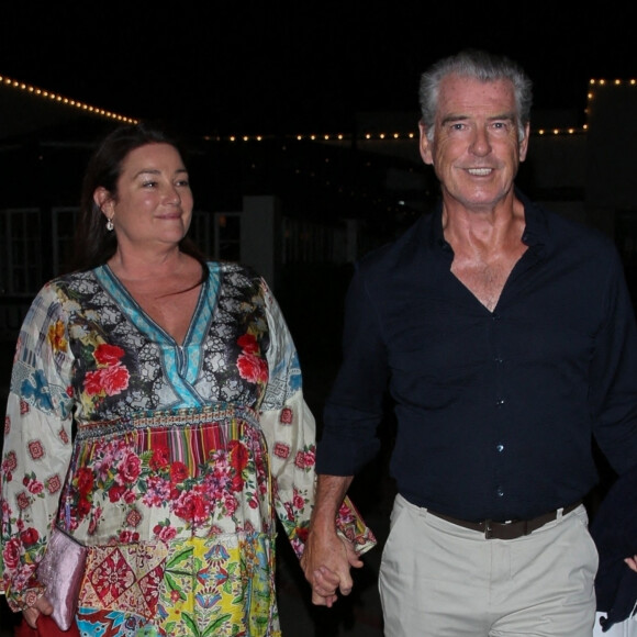 Exclusif - Pierce Brosnan et sa femme Keely Shaye Smith arrivent au restaurant "Lucky's" à Los Angeles