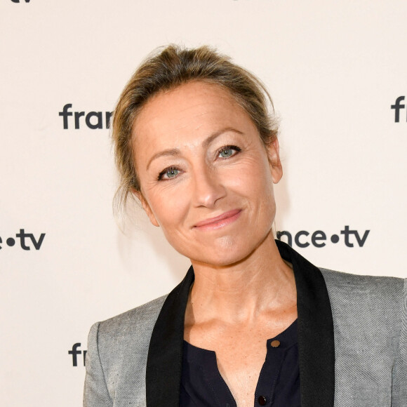 Anne-Sophie Lapix au photocall de la conférence de presse de France 2 au théâtre Marigny à Paris le 18 juin 2019 © Coadic Guirec / Bestimage