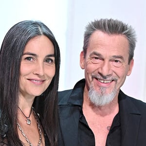 Exclusif - Florent Pagny et son épouse Azucena - Enregistrement de l'émisssion Vivement dimanche au studio Gabriel, presentée par Michel Drucker . Diffusion sur France 2 le 21 Novembre 2021 . © Guillaume Gaffiot / Bestimage