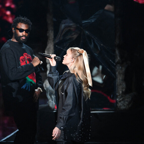 Angèle lors de la 37ème cérémonie des Victoires de la musique à la Seine musicale de Boulogne-Billancourt, le 11 février 2022. © Guirec Coadic/Bestimage