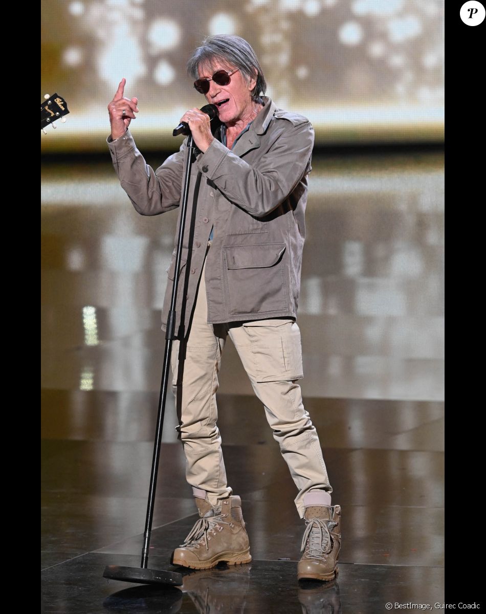 Jacques Dutronc lors de la 37ème cérémonie des Victoires de la musique à la Seine musicale de Boulogne-Billancourt, le 11 février 2022. © Guirec Coadic/Bestimage