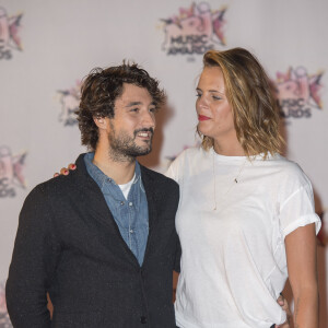 Laure Manaudou et Jérémy Frérot - Arrivées à la 17ème cérémonie des NRJ Music Awards 2015 au Palais des Festivals à Cannes, le 7 novembre 2015. 