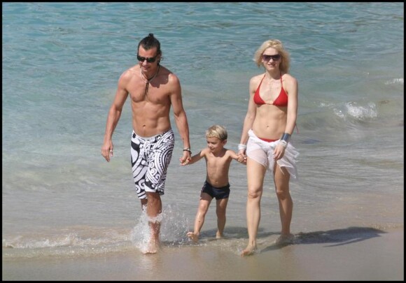 Gwen Stefani et Gavin Rossdale sont à Saint-Barthélémy avec leurs enfants Kingston et Zuma le 4 janvier 2009