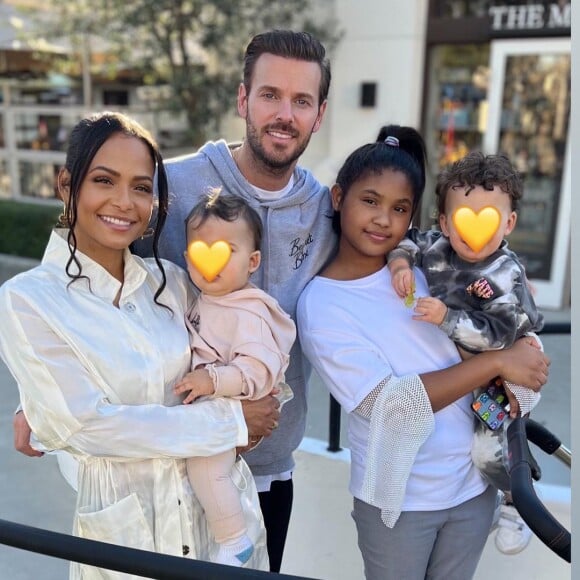 M.Pokora et Christina Milian avec leurs fils, Isaiah et Kenna, ainsi que Violet (la fille aînée de Christina Milian), sur Instagram.