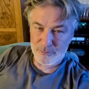 Capture d'écran des dernières photos de Alec Baldwin sur les réseaux sociaux, le 6 janvier, qui rend hommage au réalisateur Peter Bogdanovich, décédé 