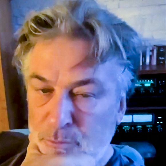 Capture d'écran des dernières photos de Alec Baldwin sur les réseaux sociaux, le 6 janvier, qui rend hommage au réalisateur Peter Bogdanovich, décédé 