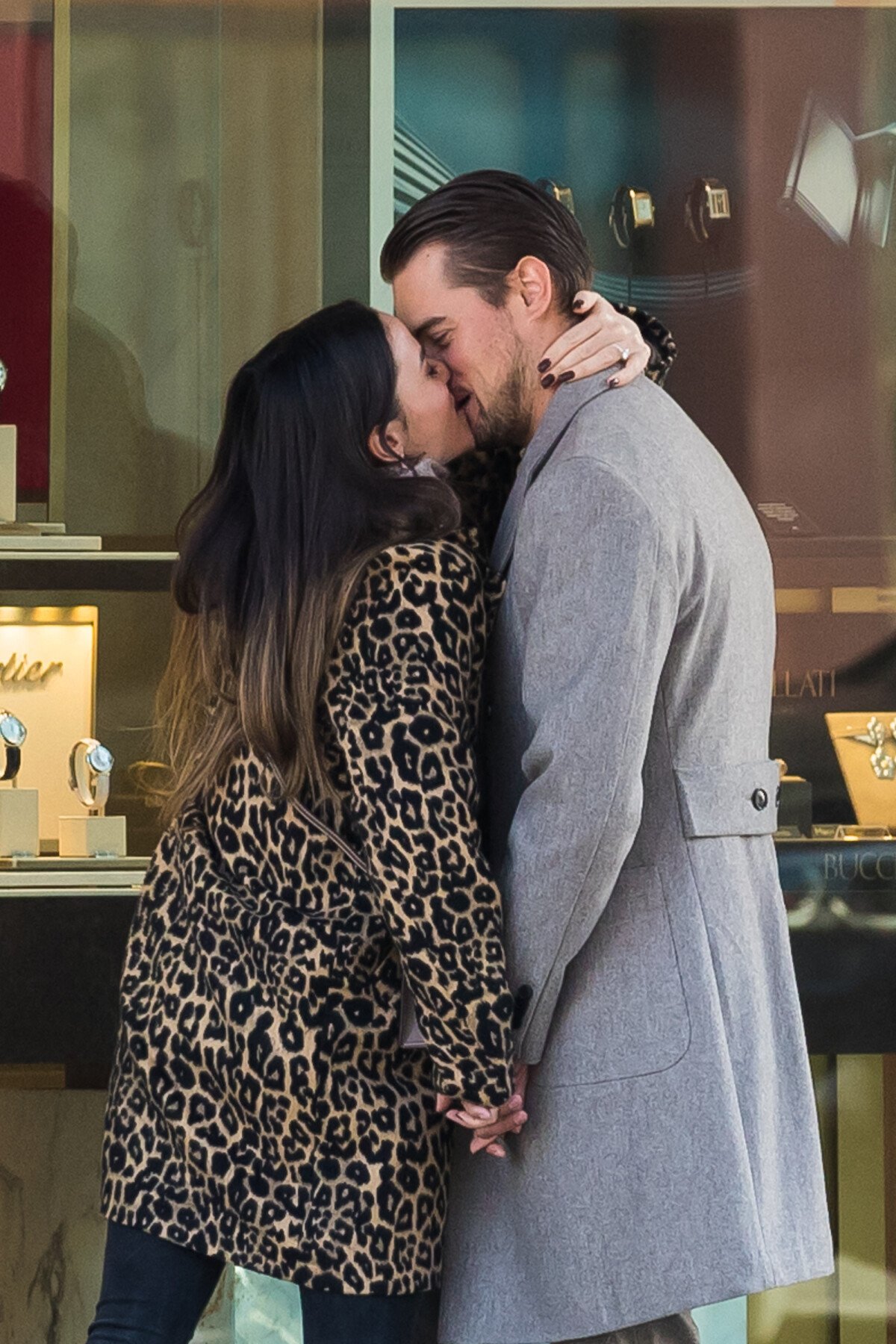 Photo : Exclusif - Capucine Anav et son compagnon Victor sont allés