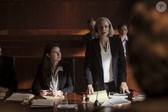 Image du film Désigné Coupable, dans lequel Shailene Woodley et Jodie Foster jouent deux avocates. @ PA Photo/STX Films. 