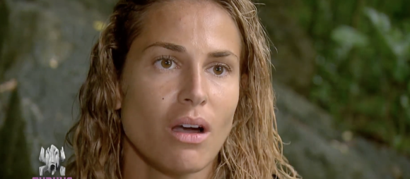 Anne-Sophie dans "Koh-Lanta, Le Totem maudit" sur TF1, premier épisode.
