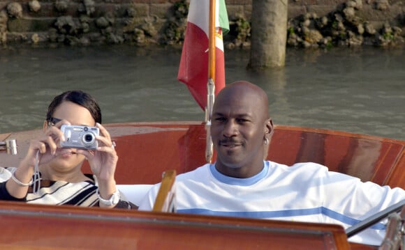 Michael Jordan et son ex femme Juanita Vanoy à Venise en Italie en 2004.