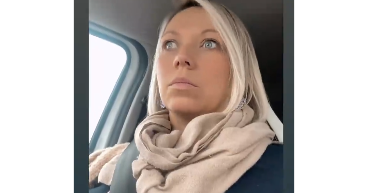 Familles nombreuses : Justine Cordule enceinte et choquée par le poids de son futur bébé ! Familles nombreuses : Justine Cordule enceinte et choquée par le poids de son futur bébé !