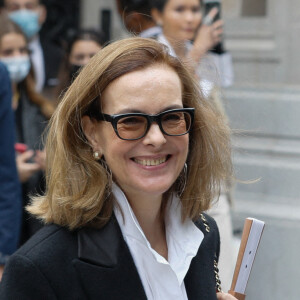 Carole Bouquet - Sorties du 2ème défilé Chanel Haute-Couture Automne-Hiver 2021/22 au musée Galliera à Paris, France, le 6 juillet 2021. © Clovis-Veeren/Bestimage 