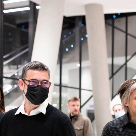 Exclusif - Orelsan (Création audiovisuelle de l'année pour "Montre jamais ça à personne" - Artiste masculin de l'année et Chanson originale de l'année pour "L'odeur de l'essence") en backstage lors la 37ème cérémonie des Victoires de la musique à la Seine musicale de Boulogne-Billancourt, le 11 février 2022. © Tiziano Da Silva / Cyril Moreau / Bestimage 