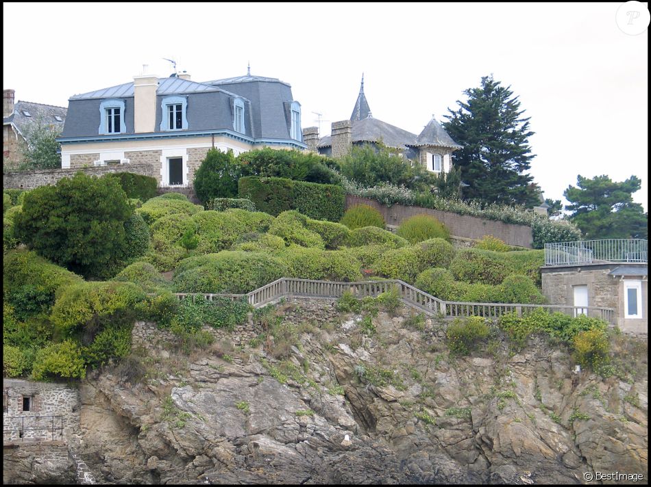 Photo Maison De Nicolas Hulot En Bretagne Maison de Nicolas Hulot à Saint-Lunaire en Bretagne - Purepeople