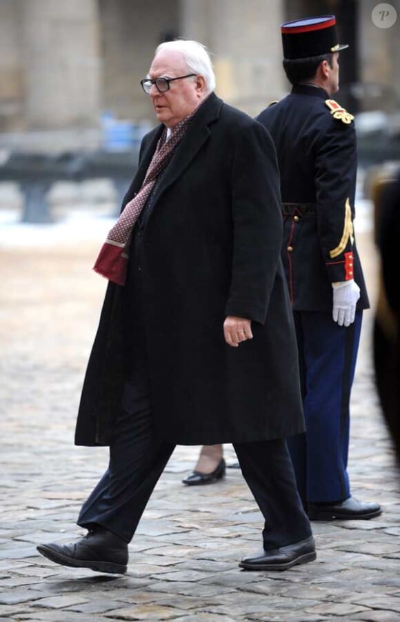 Pierre Mauroy lors des obsèques de Philippe Séguin le 11 janvier 2010.