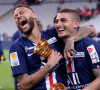 Neymar et Marco Verratti - Finale de la Coupe de la Ligue 2020 au Stade de France à Saint-Denis. Le PSG remporte la 9ème Coupe de la Ligue de son histoire. Saint-Denis, le 31 juillet 2020.
