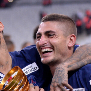 Neymar et Marco Verratti - Finale de la Coupe de la Ligue 2020 au Stade de France à Saint-Denis. Le PSG remporte la 9ème Coupe de la Ligue de son histoire. Saint-Denis, le 31 juillet 2020.