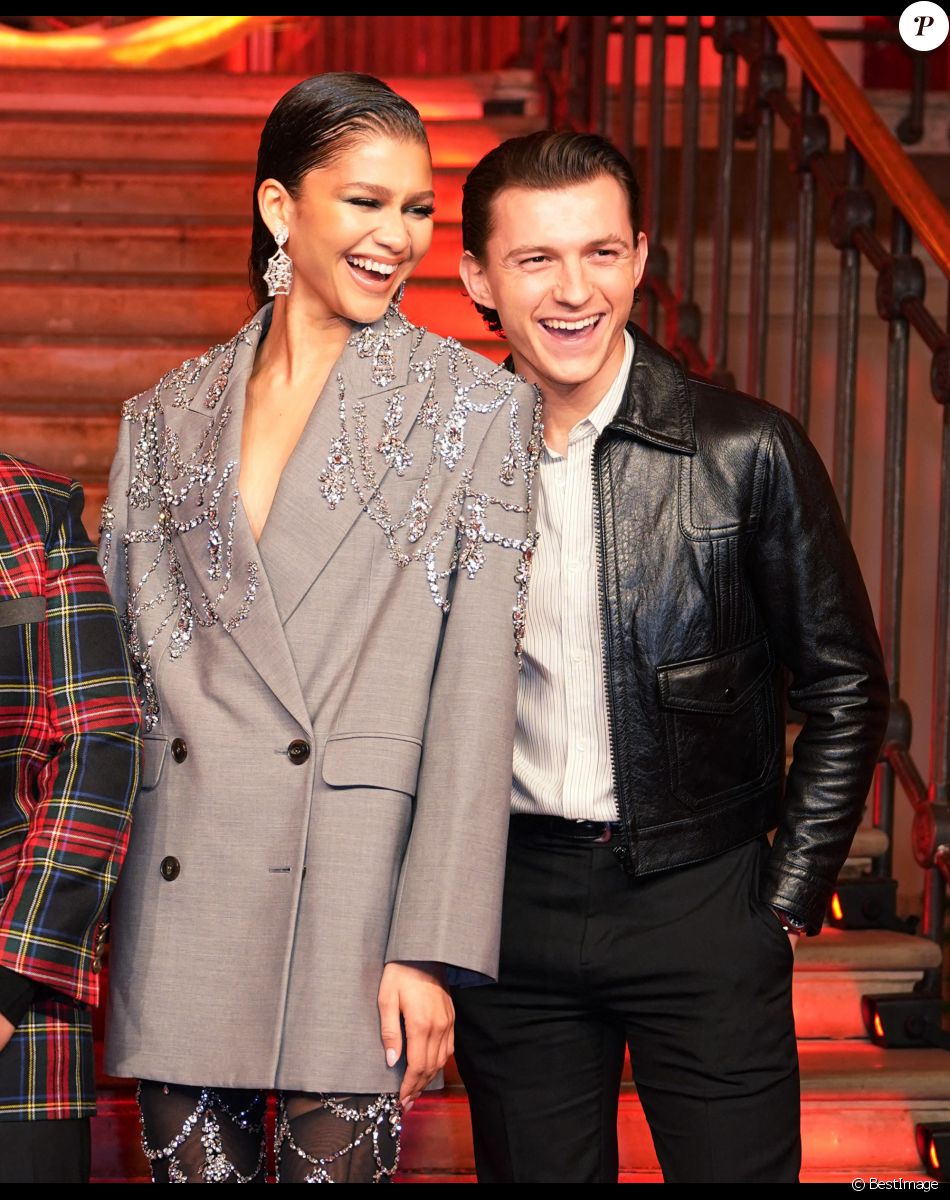 Zendaya et Tom Holland à la première du film "Spider-Man: No Way Home" à Londres.