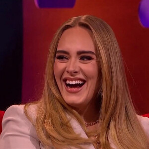 Adele sur le plateau de l'émission "The Graham Norton Show" à Londres.