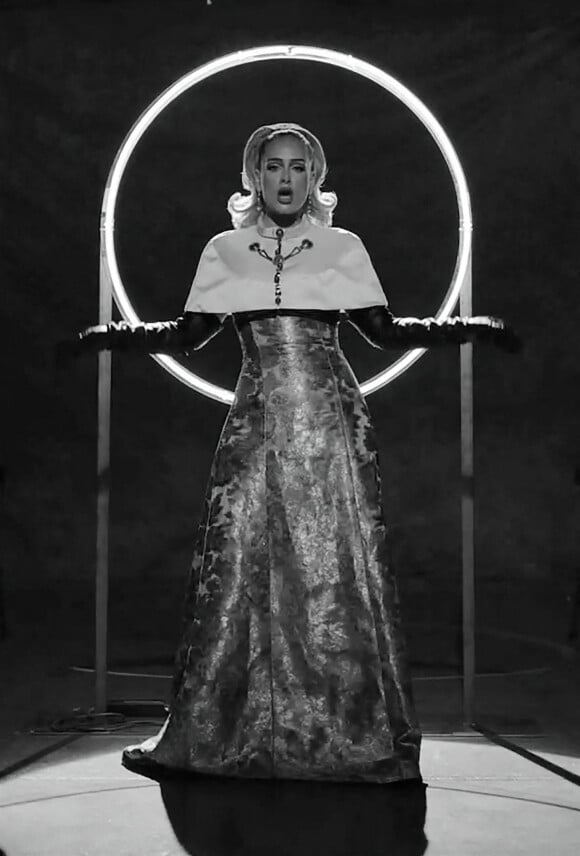 Images du vidéo-clip d'Adele "Oh My God".