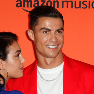Cristiano Ronaldo et sa compagne Georgina Rodriguez à la soirée MTV European Music Awards au FIBES Conference and Exhibition Centre à Séville en Espagne.