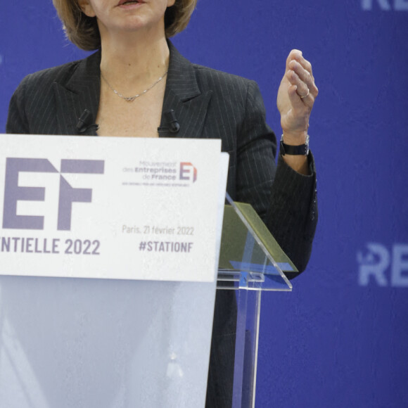 La candidate Les Républicains (LR) à l'élection présidentielle 2022, Valérie Pécresse lors de la REF Présidentille du Mouvement des entreprises de France (MEDEF) à la Station F à Paris, France, le 21 février 2022.