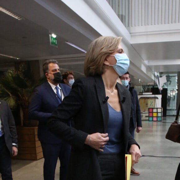 La candidate Les Républicains (LR) à l'élection présidentielle 2022, Valérie Pécresse lors de la REF Présidentille du Mouvement des entreprises de France (MEDEF) à la Station F à Paris, France, le 21 février 2022.