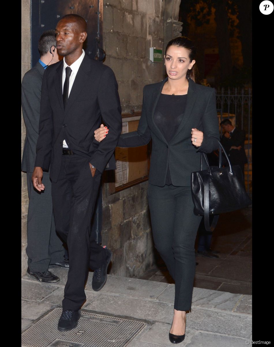 Eric Abidal et sa femme Hayet Kebir - Obsèques de Tito Vilanova l'ex-entraîneur du Barça à Barcelone en Espagne le 28 avril 2014.