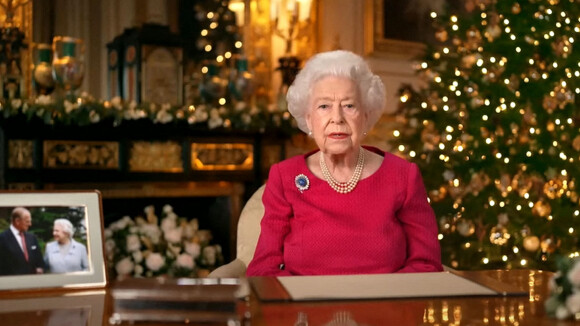 Elizabeth II positive au coronavirus : Buckingham en dit plus et continue d'inquiéter
