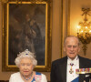 Camilla Parker Bowles, duchesse de Cornouailles, le prince Charles, la reine Elisabeth II d'Angleterre, le prince Philip, duc d'Edimbourg, le prince William, duc de Cambridge, et Kate Catherine Middleton, duchesse de Cambridge (porte le diadème qui a appartenu à la princesse Diana) - La famille royale d'Angleterre lors de la réception annuelle pour les membres du corps diplomatique au palais de Buckingham à Londres. Le 8 décembre 2016.