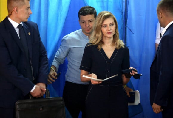 Volodymyr Zelensky et sa femme Olena votant à Viev le 21 juillet 2019
