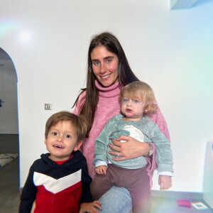 Jesta Hillmann avec ses enfants Juliann et Adriann