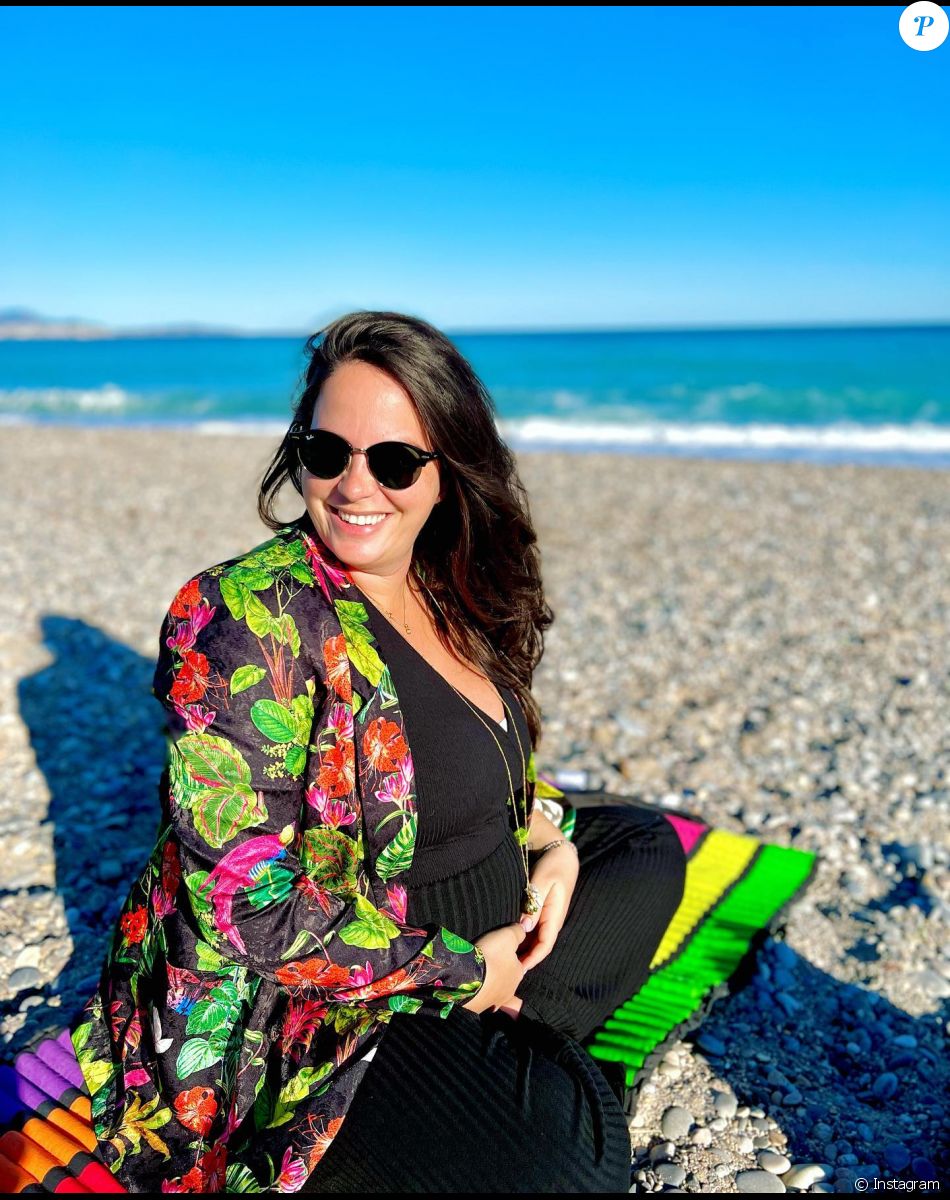 Marlène de "Mariés au premier regard" enceinte, elle pose souriante sur Instagram