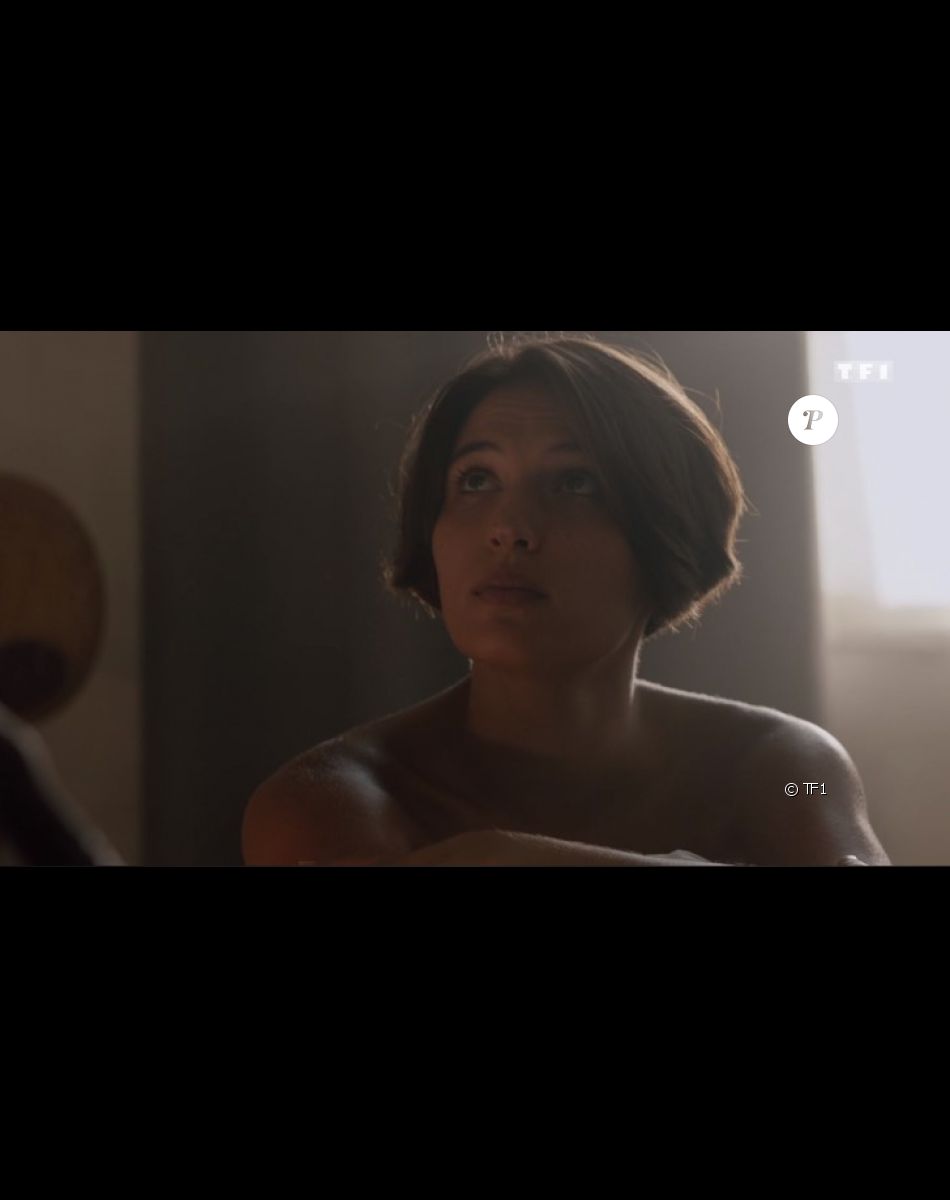 Lucia Passaniti dans la série "Ici tout commence", diffusée sur TF1.