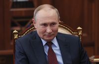 Un milliardaire influent prend la défense de Vladimir Poutine, un 'homme honorable'