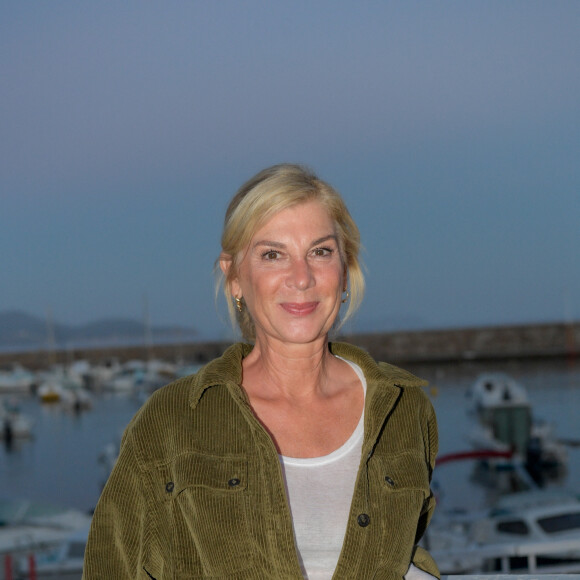 Michèle Laroque présente son film "Chacun chez soi" au Mourillon à Toulon le 11 mars 2020. Une comédie réalisé par M. Laroque et avec comme acteurs et actrices, M. Laroque, S. De Groodt, A. de Lencquesaing . © Patrick Carpentier/Bestimage