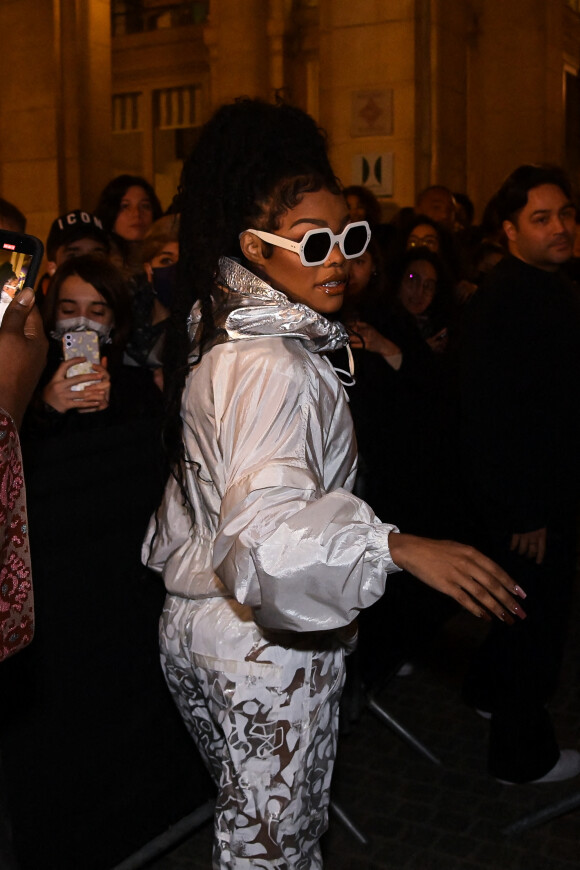 Teyana Taylor arrive au Jardin du Palais-Royal pour assister au défilé de mode Isabel Marant, automne-hiver 2022/2023. Paris, le 3 mars 2022 © Federico Pestellini / Panoramic / Bestimage