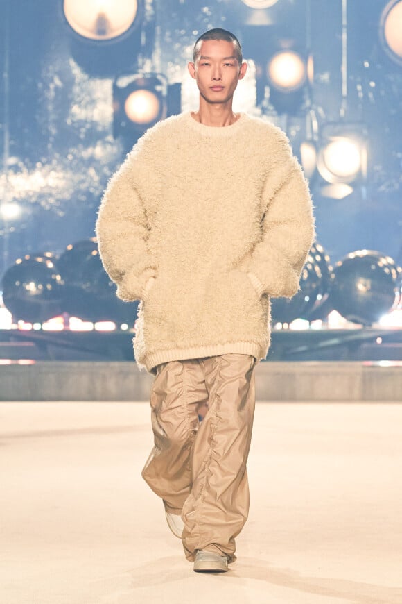 Défilé de mode Isabel Marant, collection automne-hiver 2022/2023, au Jardin du Palais-Royal. Paris, le 3 mars 2022.