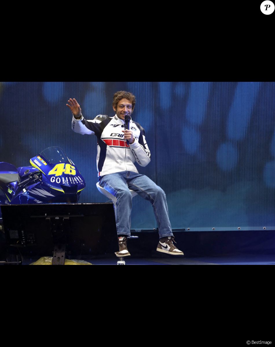 Valentino Rossi lors du salon du deux roues Eicma à Milan, Italie, le 25 novembre 2021. © Image Sport /Panorzmic/Bestimage