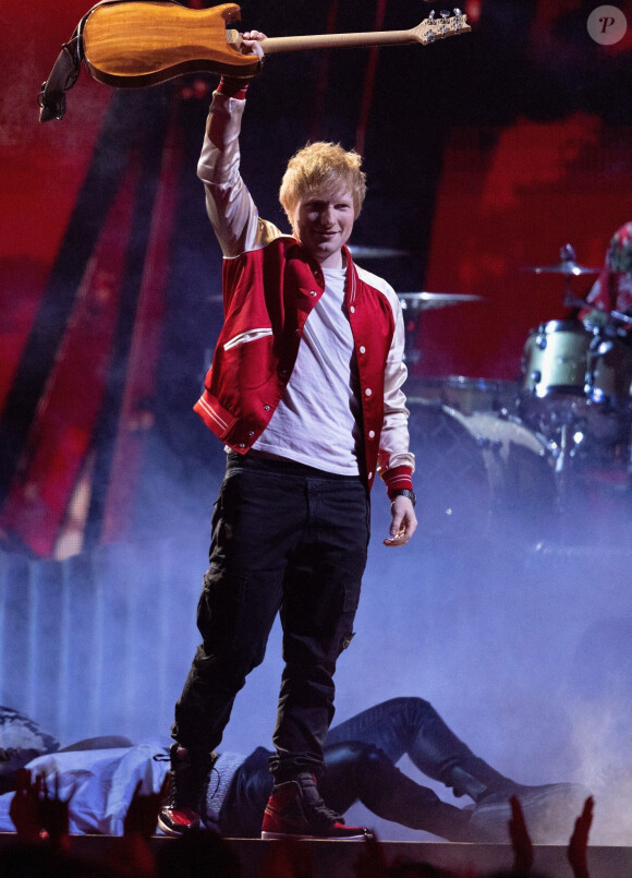 Ed Sheeran (Brit auteur compositeur de l'année) - Scène des Brit Awards 2022 à l'O2 Arena à Londres le 8 février 2022.