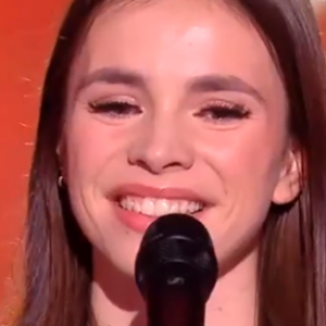 Pauline rejoint l'équipe de Vianney dans "The Voice 11" - Emission du samedi 12 mars 2022, TF1