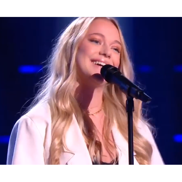 Emilie rejoint l'équipe de Florent Pagny dans "The Voice 11" - Emission du 12 mars 2022, TF1