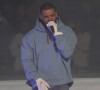 Kanye West (YE) et Drake sur scène pour le concert caritatif "Free Larry Hoover" au Memorial Coliseum de Los Angeles, le 9 décembre 2021. 