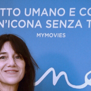 Charlotte Gainsbourg au photocall du film "Suzanna Andler" à Milan, le 8 mars 2022.