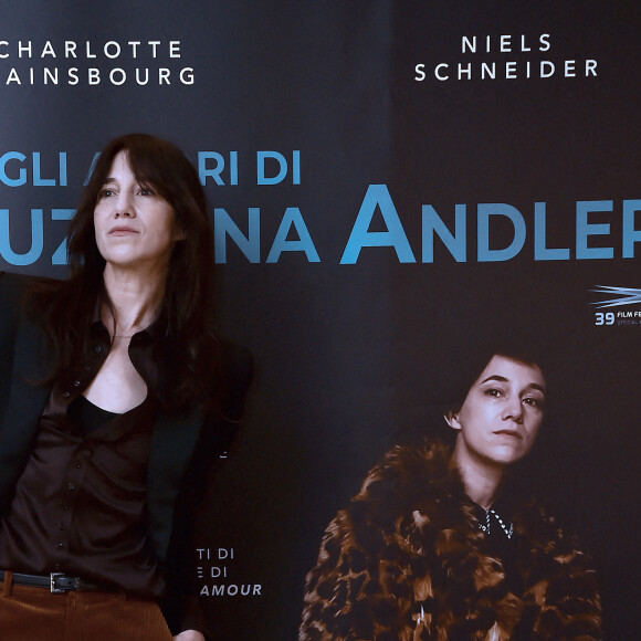 Charlotte Gainsbourg au photocall du film "Suzanna Andler" à Milan, le 8 mars 2022.