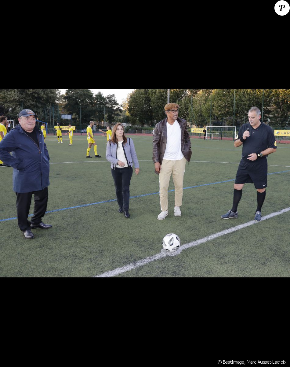 Fabien Onteniente, Yannick Noah - Match de football caritatif entre le Variétés Club de France contre l'équipe de France des Parlementaires au profit de la Fondation Hôpitaux de Paris-Hôpitaux de France présidé par B.Macron au stade Emile Anthoine à Paris le 23 septembre 2021. © Marc Ausset-Lacroix/Bestimage